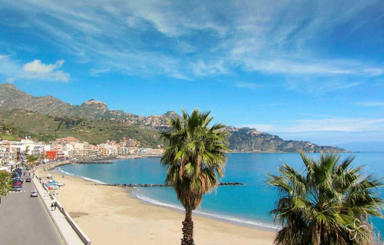 Lolita Holidays Giardini Naxos Exteriör bild